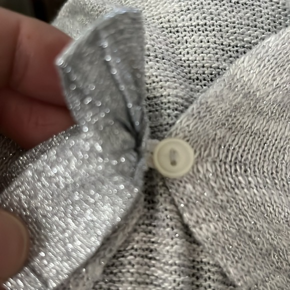 H&M Toddler LOGG Silver sweater 1 and 1/2 to 2 years old.preowned - Picture 4 of 4